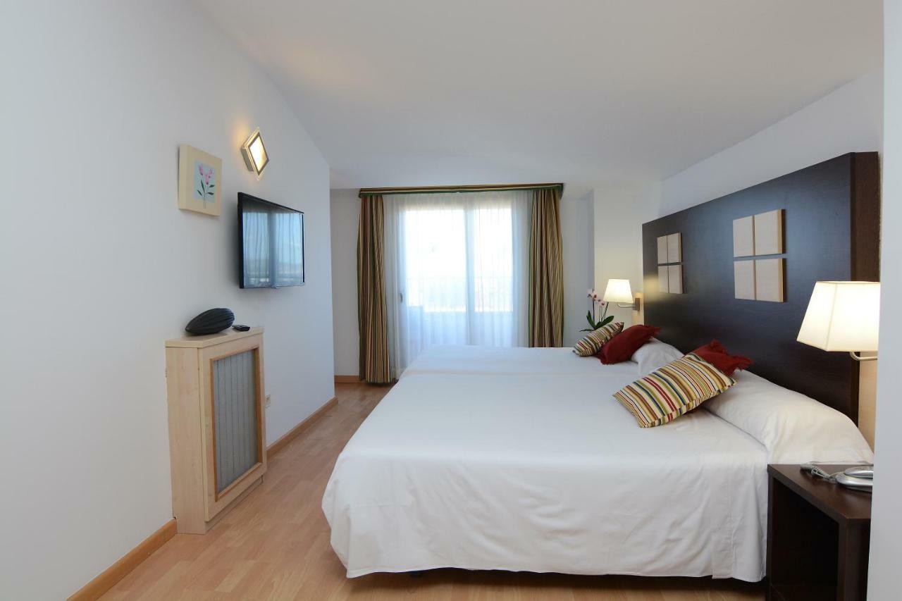 Don Angel - Adults Recommended Hotel Santa Susanna Exterior photo